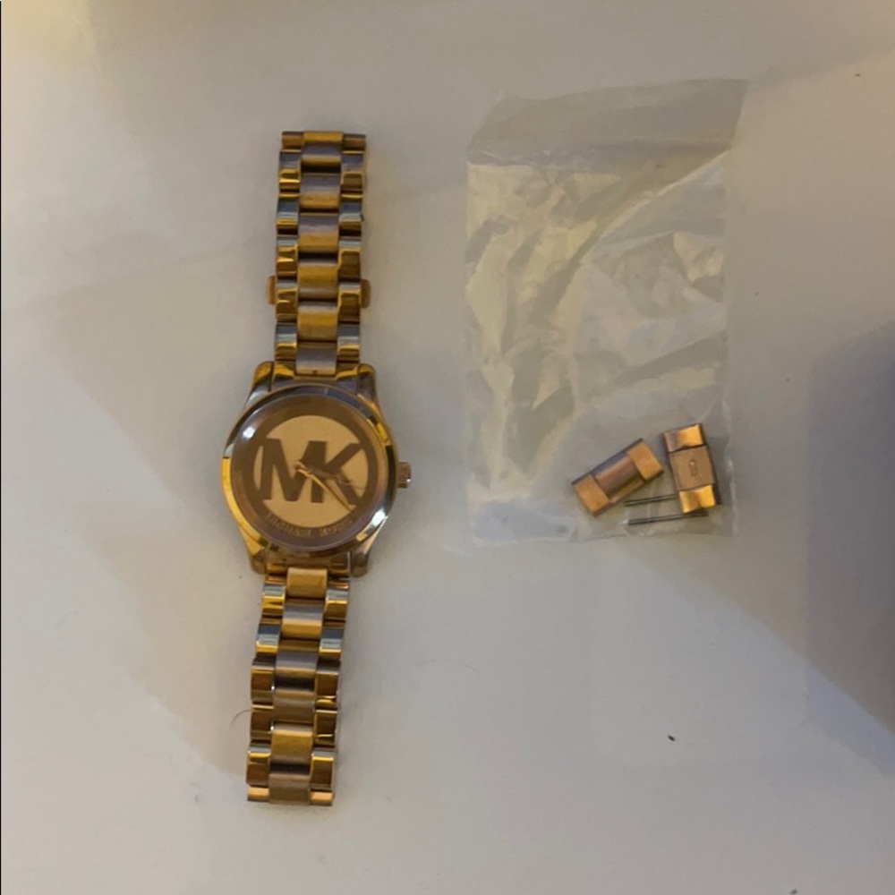 Michael Kors rose gold watch